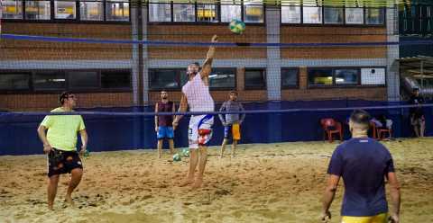 Bari, passione "beach volley": 30 campi sparsi per la citt e una squadra che fa sul serio